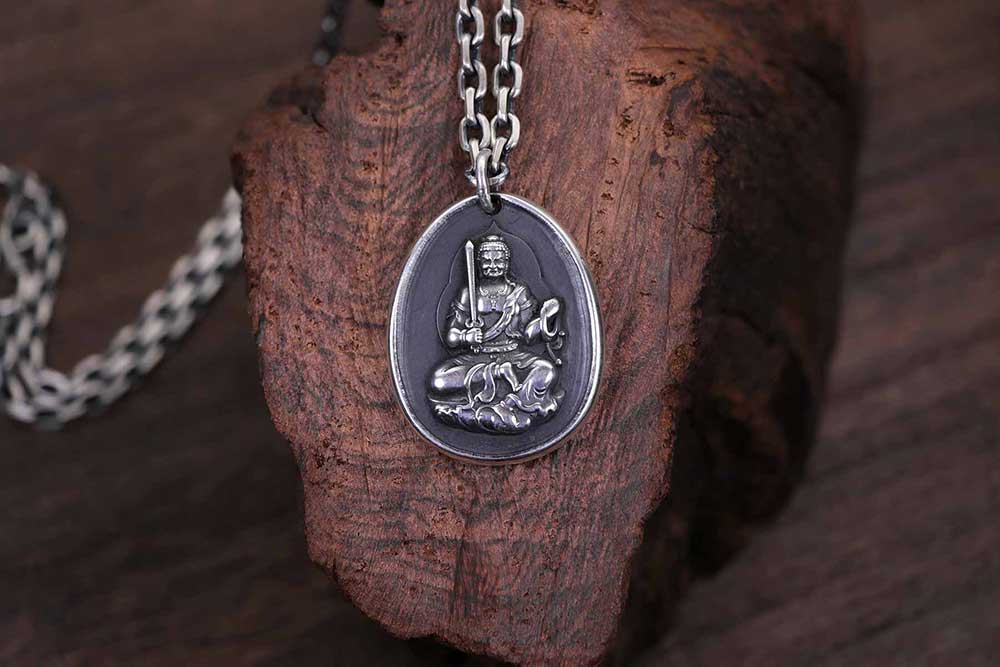 6 Masterpieces of Buddhist Iconography in Silver Pendant Form Post image