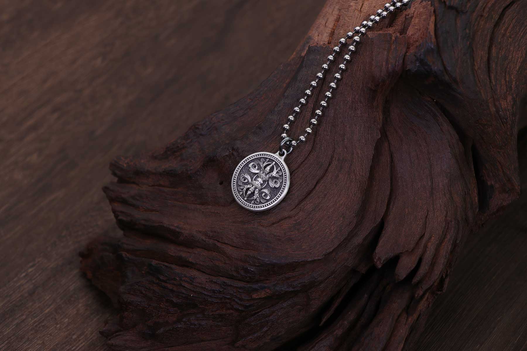 Vajra Pendant Meaning: Unlocking its Mystical Power and Significance Post image